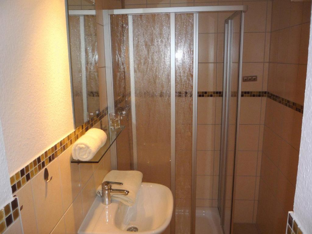 Double Room,8111800:JPEG