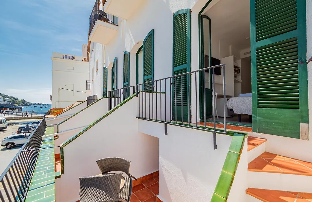 Hostal Marina Cadaques-1