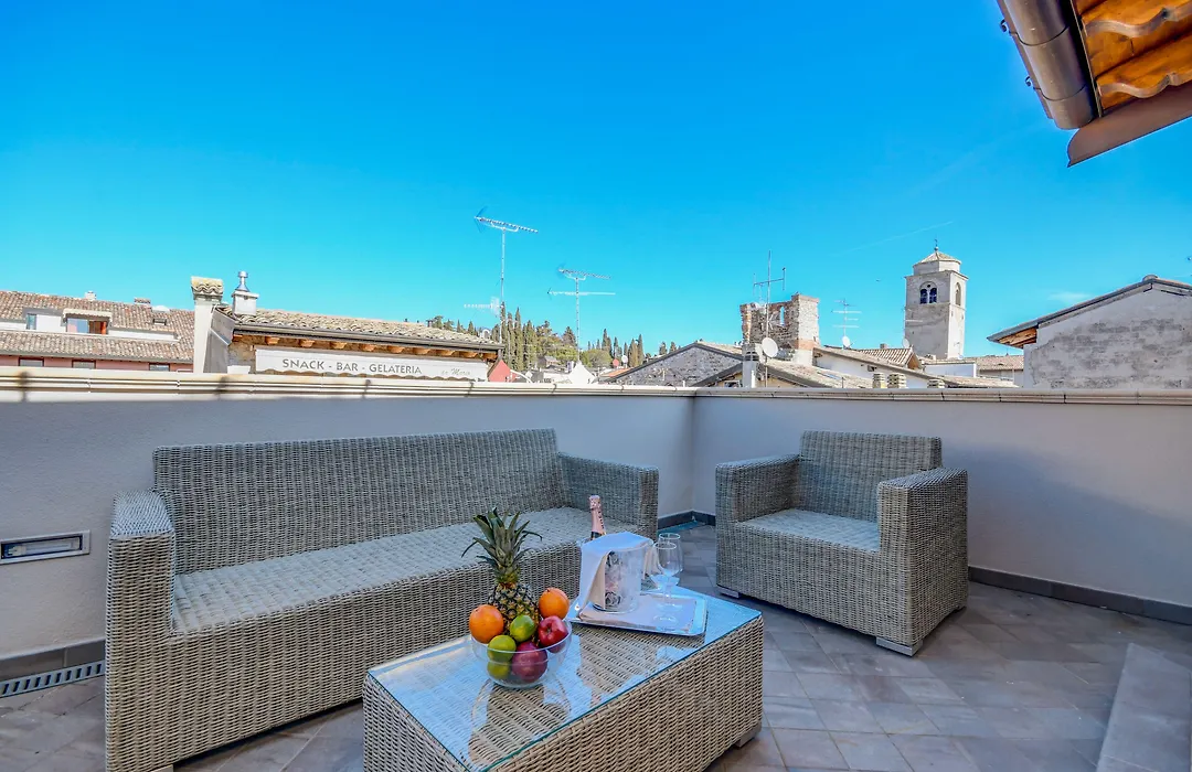 Luxury Suite Sirmione-1
