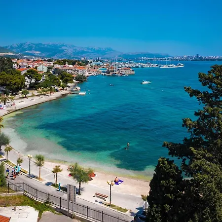 Villa Olea-With Pool, Sea View, Near Split Airport-2