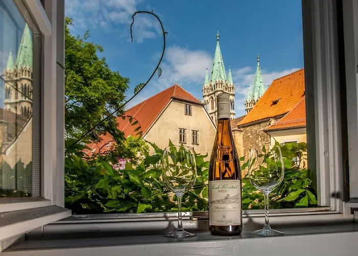 Ferienvermietung: Ferienwohnung am Dom