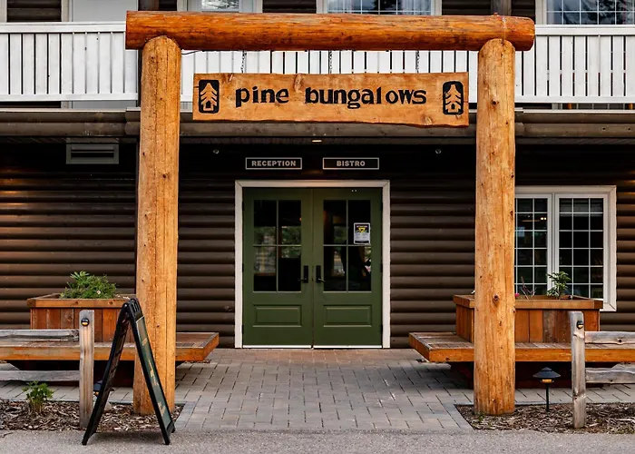 Private Villa: Pine Bungalows