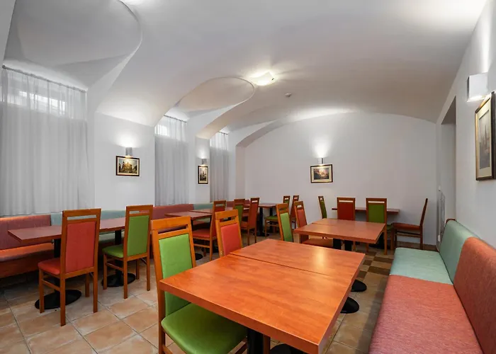 City Central De Luxe