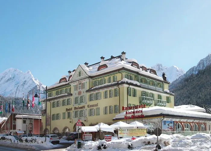 Hotel Dolomiti Schloss