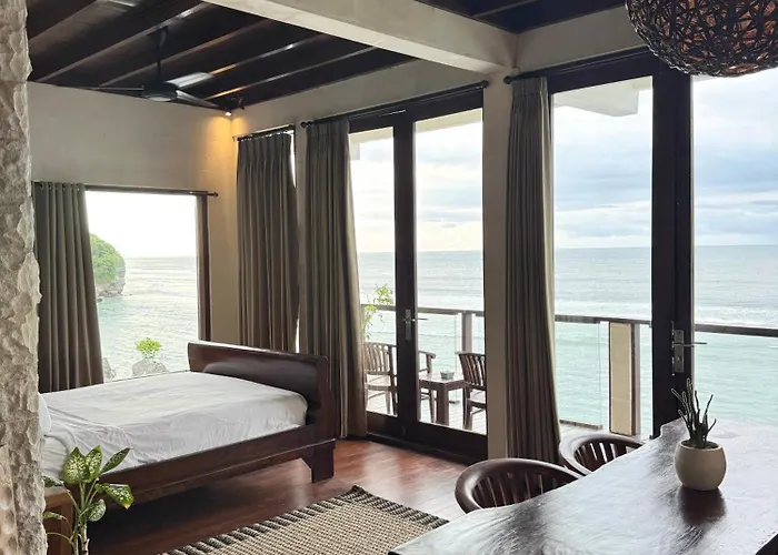 Hotel: Bale Bingin Beachfront Stay