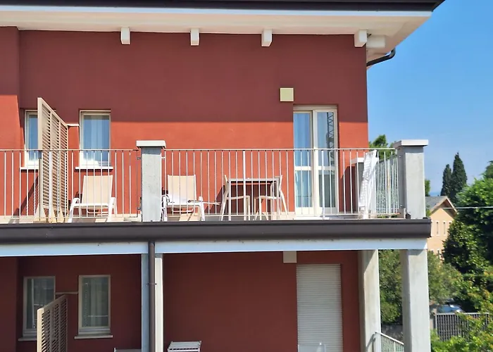 Vialeromadodici Rooms & Apartments