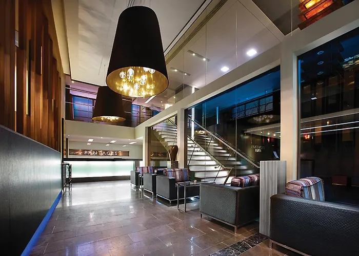 Pantages Hotel Toronto Centre