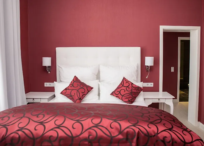 Haus Hotel & Pension Villa Laluna