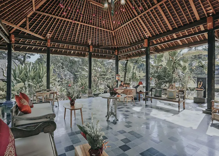 Hotel nahe College: The Sebali Resort